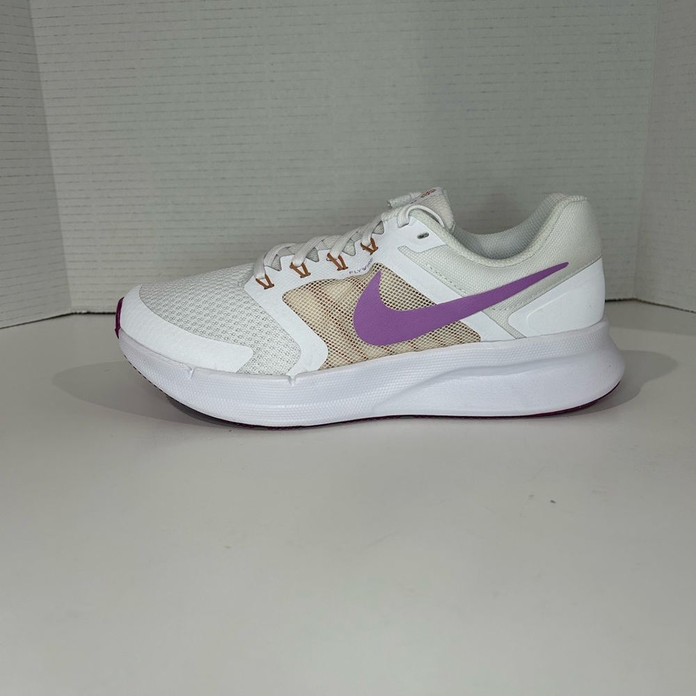 Nike Women’s Run Swift 3, Size 9, 8.5 & White/Fushia-Guava Ice, DR2698 103 - Picture 4 of 9